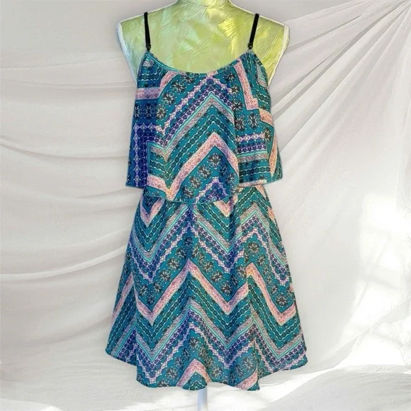 Love Culture Chevron Boho Festival Mini Dress M USA 🇺🇸 - Picture 2 of 6